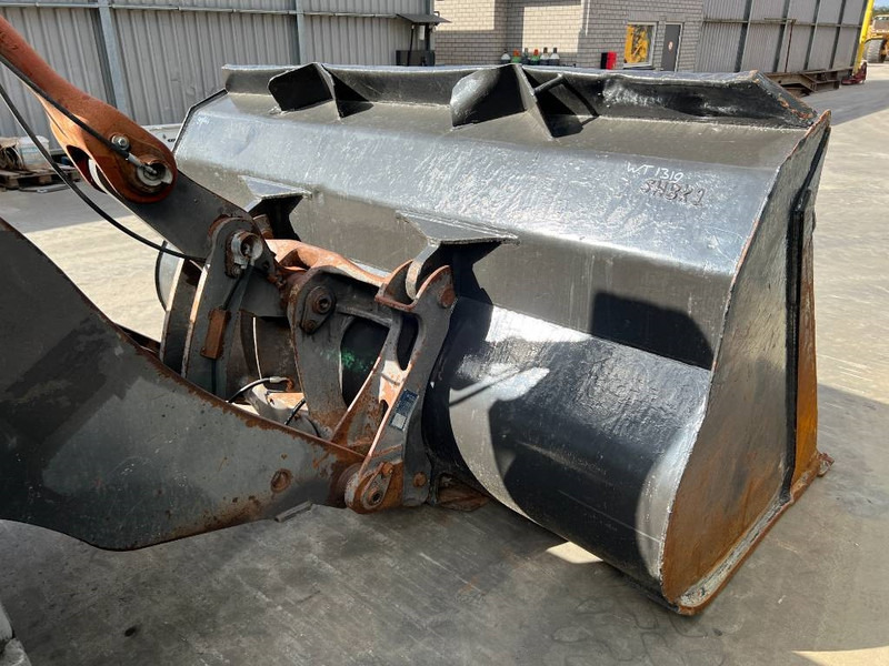 Chargeuse sur pneus Volvo L90F