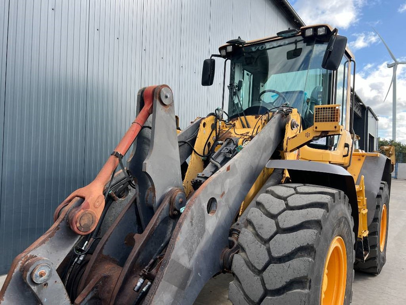 Chargeuse sur pneus Volvo L90F