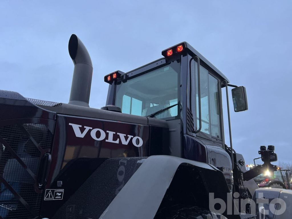 Chargeuse sur pneus Volvo L90F