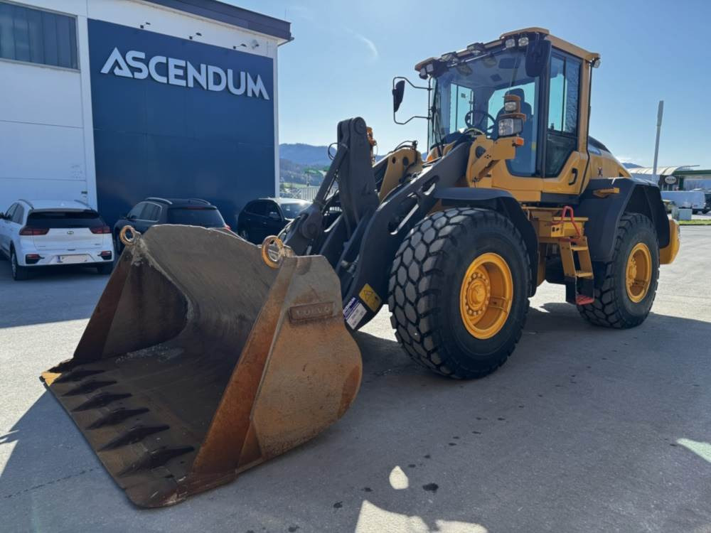 Chargeuse sur pneus Volvo L90H