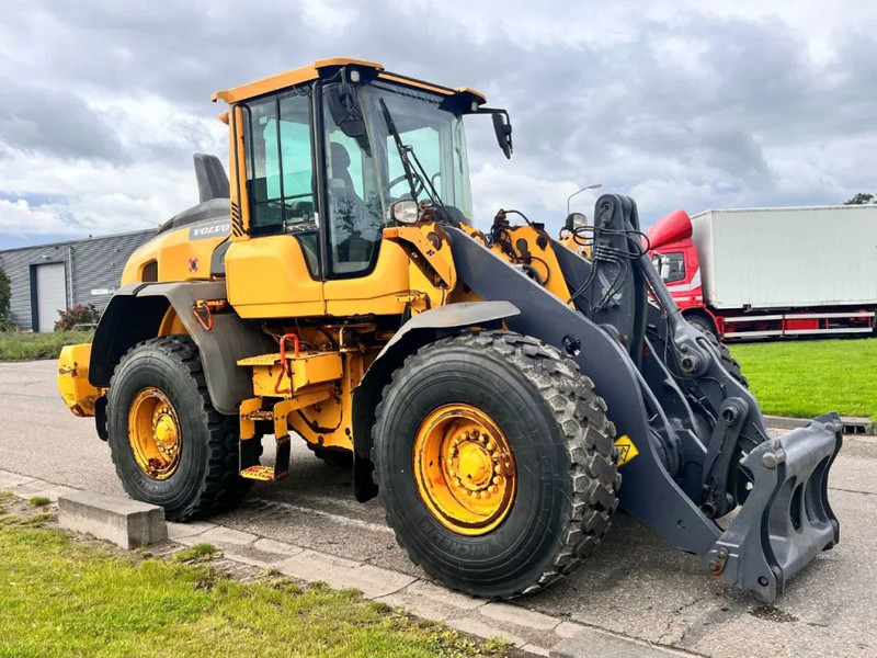 Chargeuse sur pneus Volvo L90H