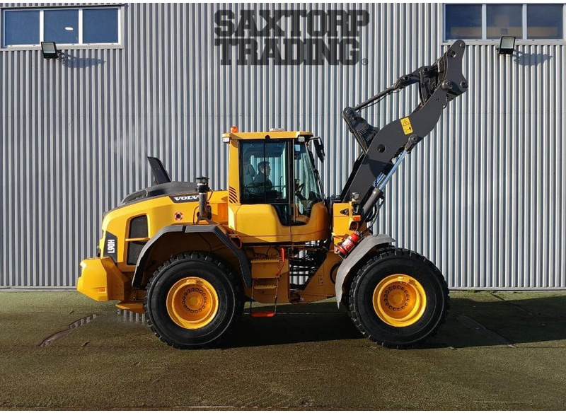 Chargeuse sur pneus Volvo L90 H, Hjullastare