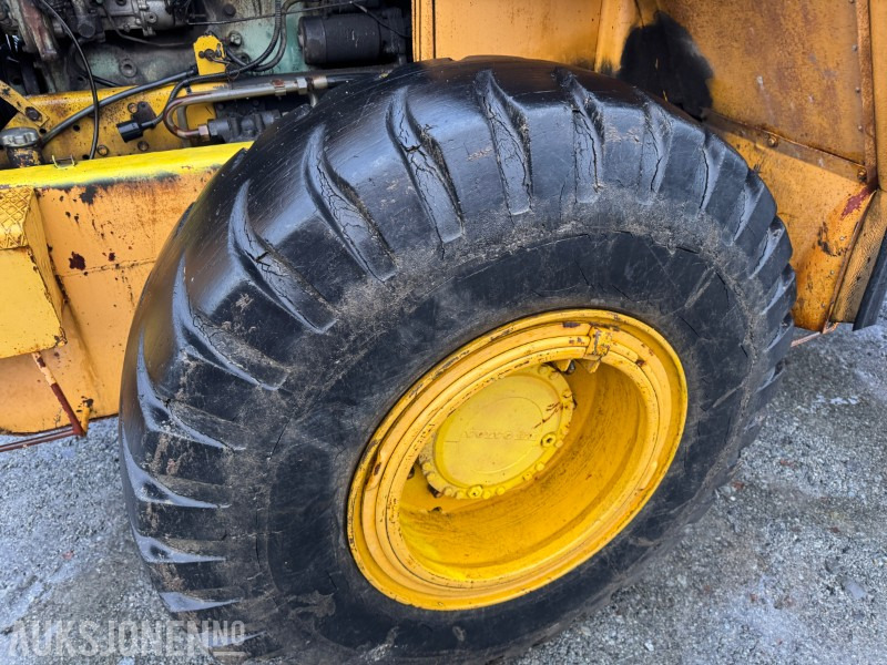 Chargeuse sur pneus Volvo LM846 hjullaster