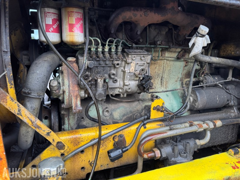 Chargeuse sur pneus Volvo LM846 hjullaster