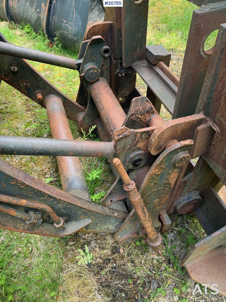 Chargeuse sur pneus Volvo LM 846