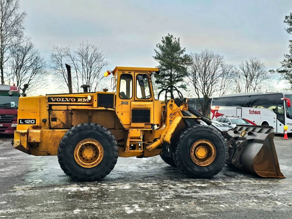 Chargeuse sur pneus Volvo L 120
