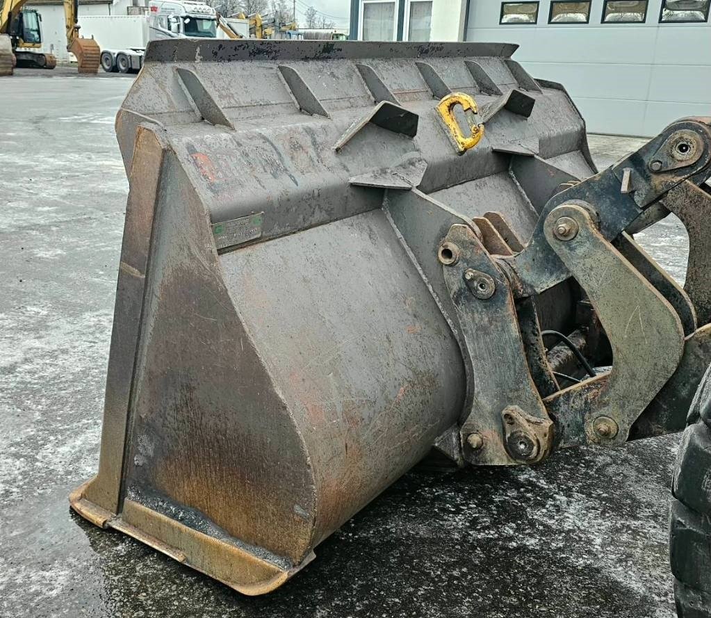 Chargeuse sur pneus Volvo L 120