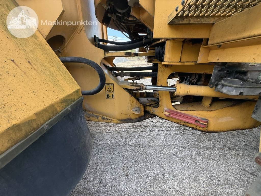Chargeuse sur pneus Volvo L 120 C