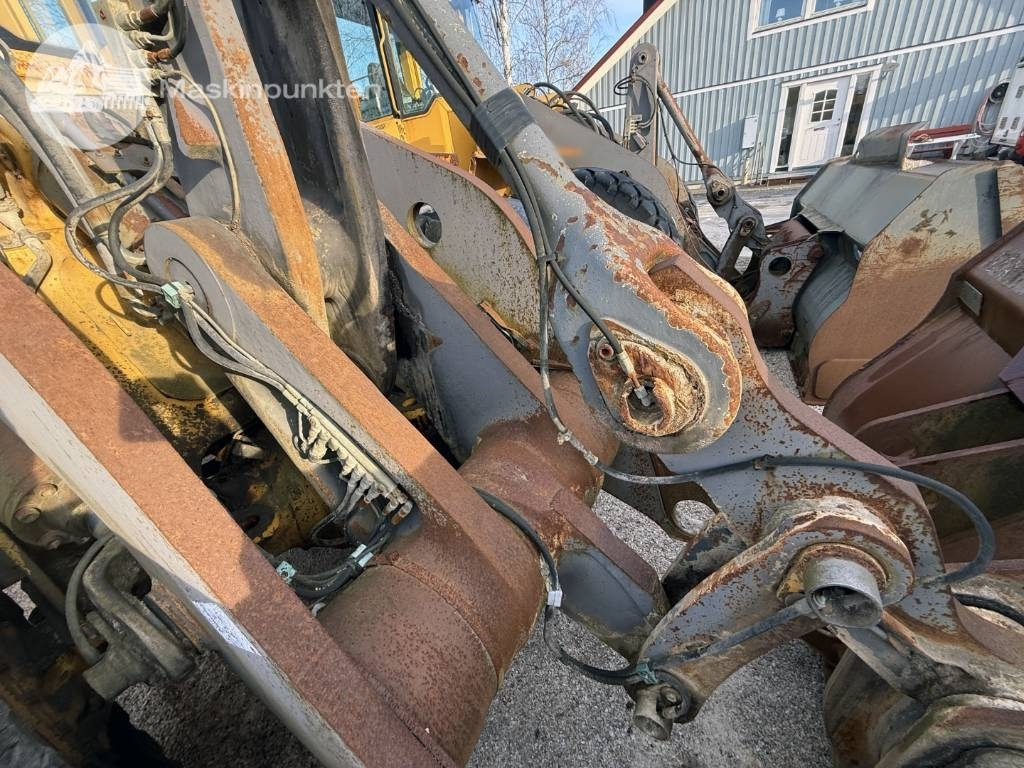 Chargeuse sur pneus Volvo L 120 C