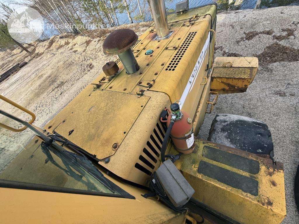 Chargeuse sur pneus Volvo L 120 C