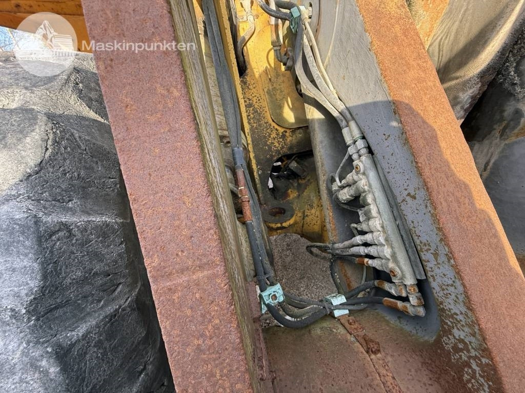 Chargeuse sur pneus Volvo L 120 C