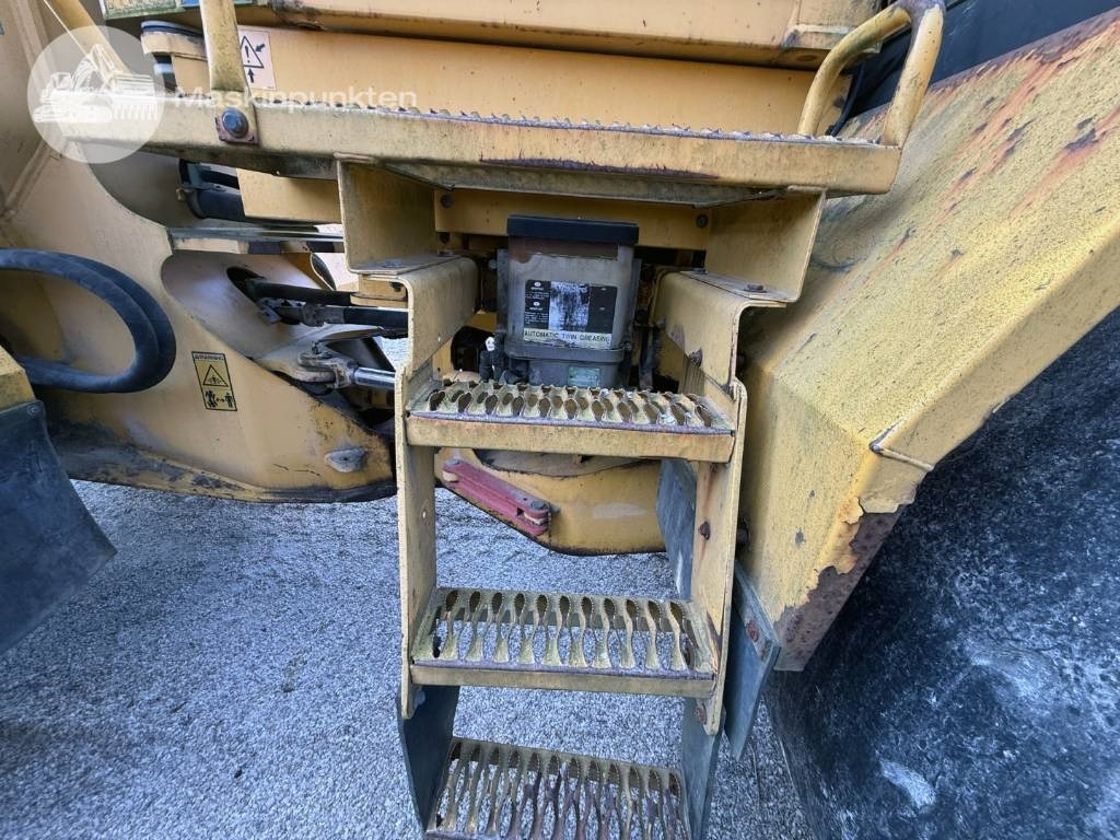 Chargeuse sur pneus Volvo L 120 C