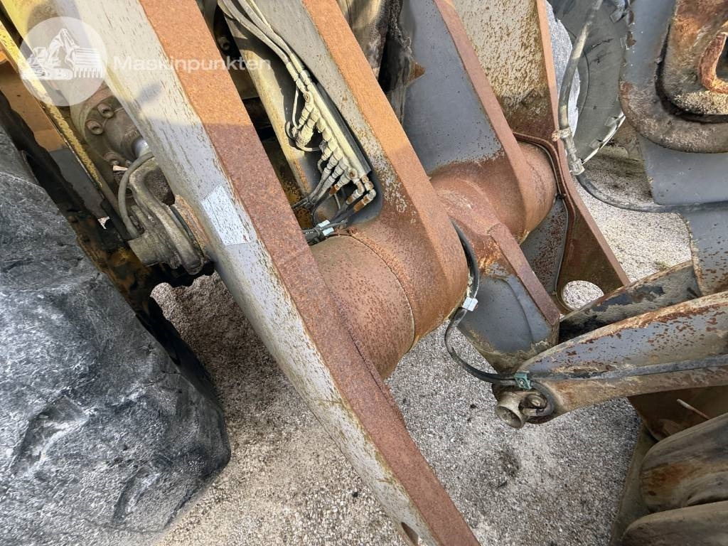 Chargeuse sur pneus Volvo L 120 C