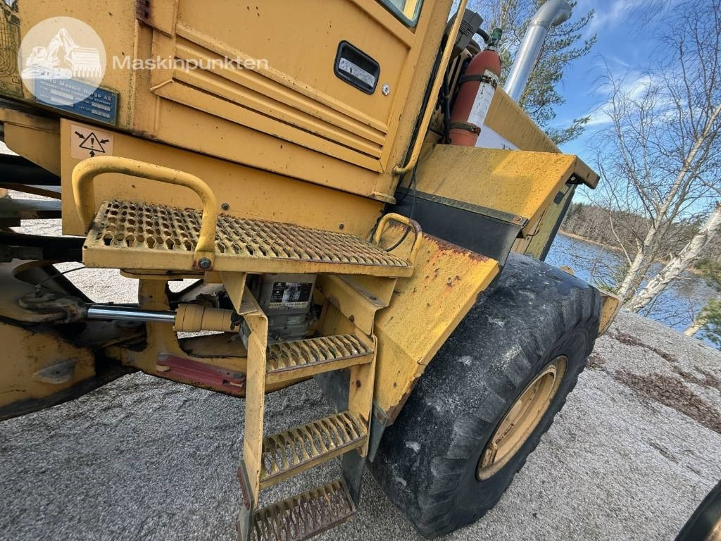 Chargeuse sur pneus Volvo L 120 C