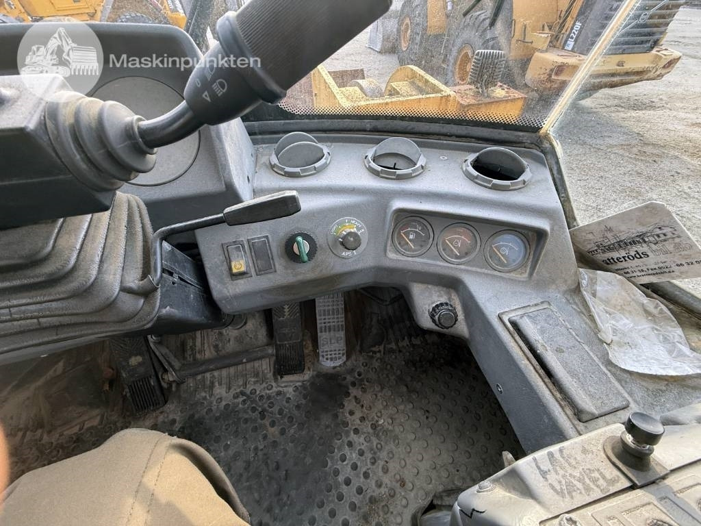 Chargeuse sur pneus Volvo L 120 C