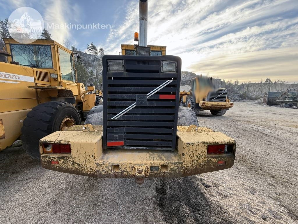 Chargeuse sur pneus Volvo L 120 C