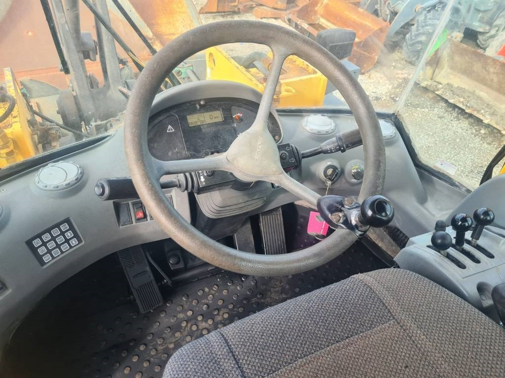 Chargeuse sur pneus Volvo L 120 E