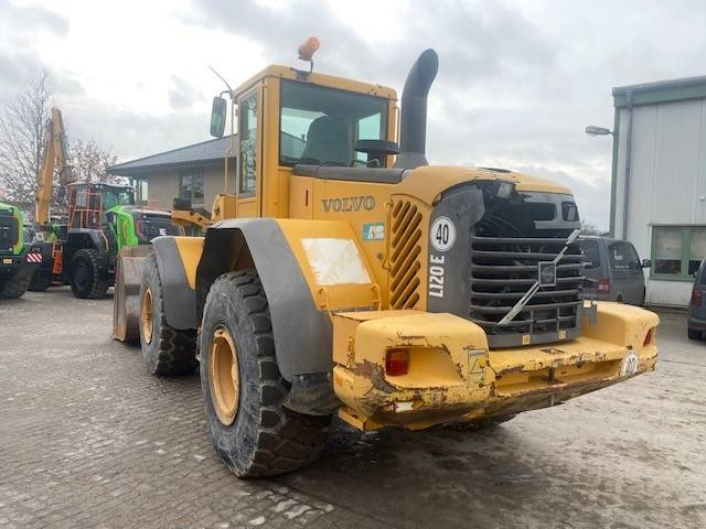 Chargeuse sur pneus Volvo L 120 E (12005672)