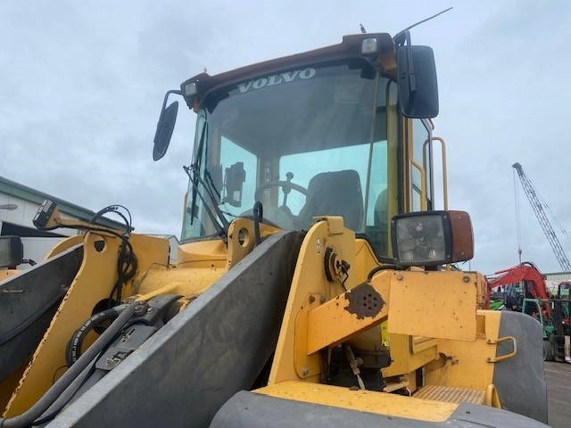 Chargeuse sur pneus Volvo L 120 E (12005672)