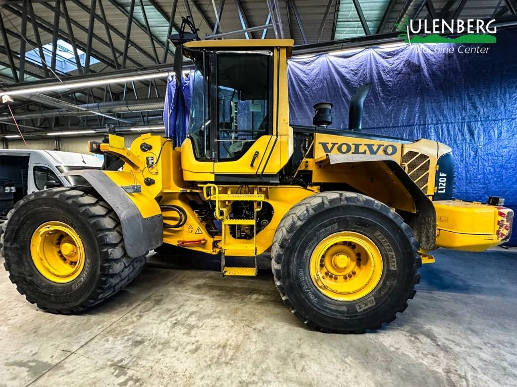 Chargeuse sur pneus Volvo L 120 F