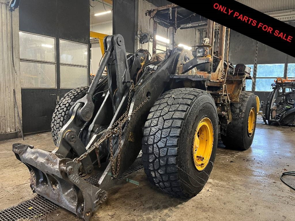 Chargeuse sur pneus Volvo L 120 G Dismantled. Only spare parts