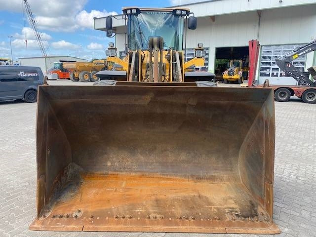 Chargeuse sur pneus Volvo L 120 H (12005485)