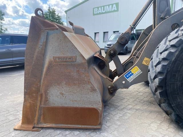 Chargeuse sur pneus Volvo L 120 H (12005485)