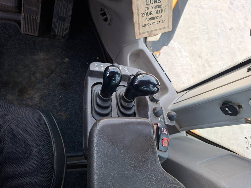 Chargeuse sur pneus Volvo L 150 H (New Tyres)