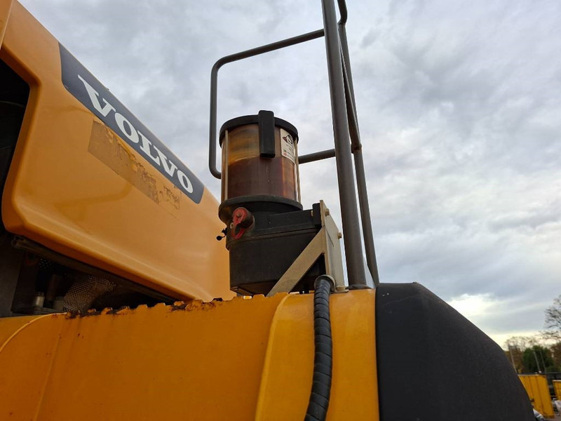 Chargeuse sur pneus Volvo L 150 H (New Tyres)