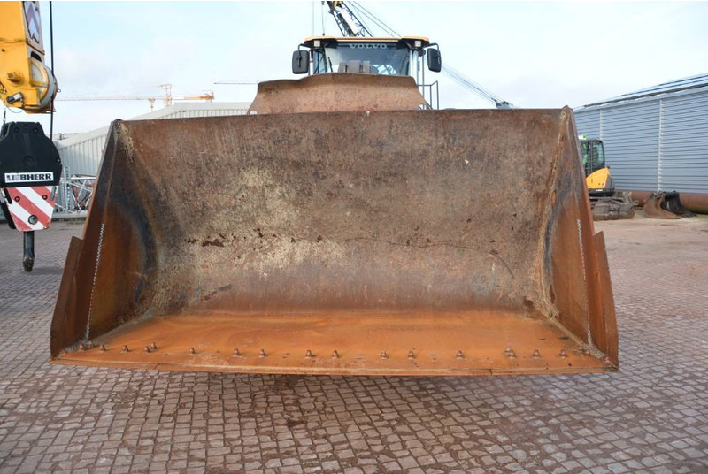 Chargeuse sur pneus Volvo L 180 H