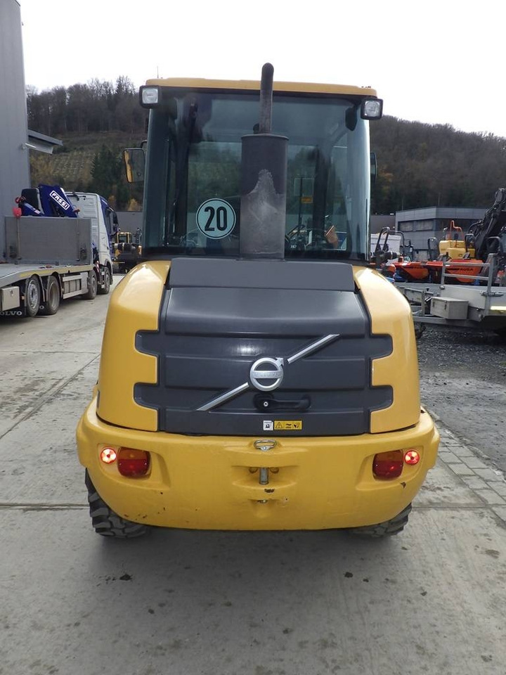 Chargeuse sur pneus Volvo L 20 F