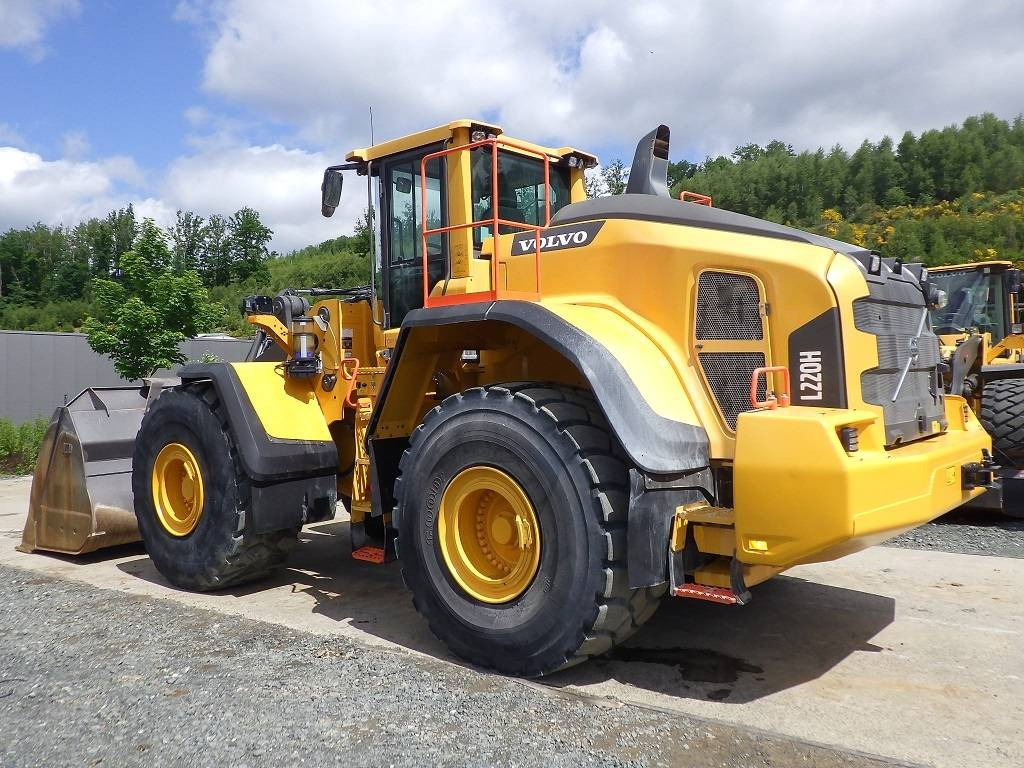 Chargeuse sur pneus Volvo L 220 H