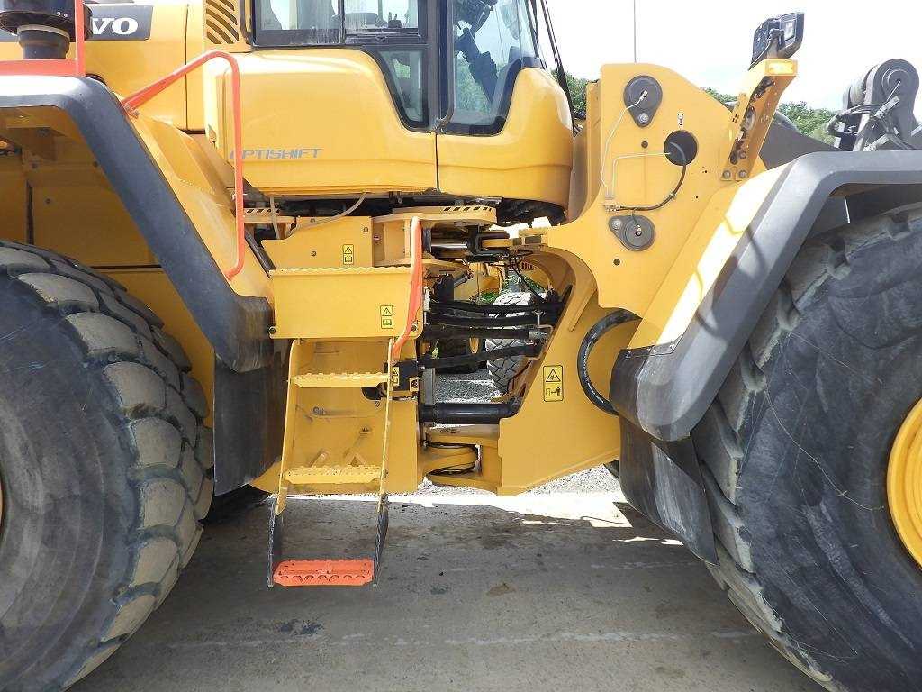 Chargeuse sur pneus Volvo L 220 H