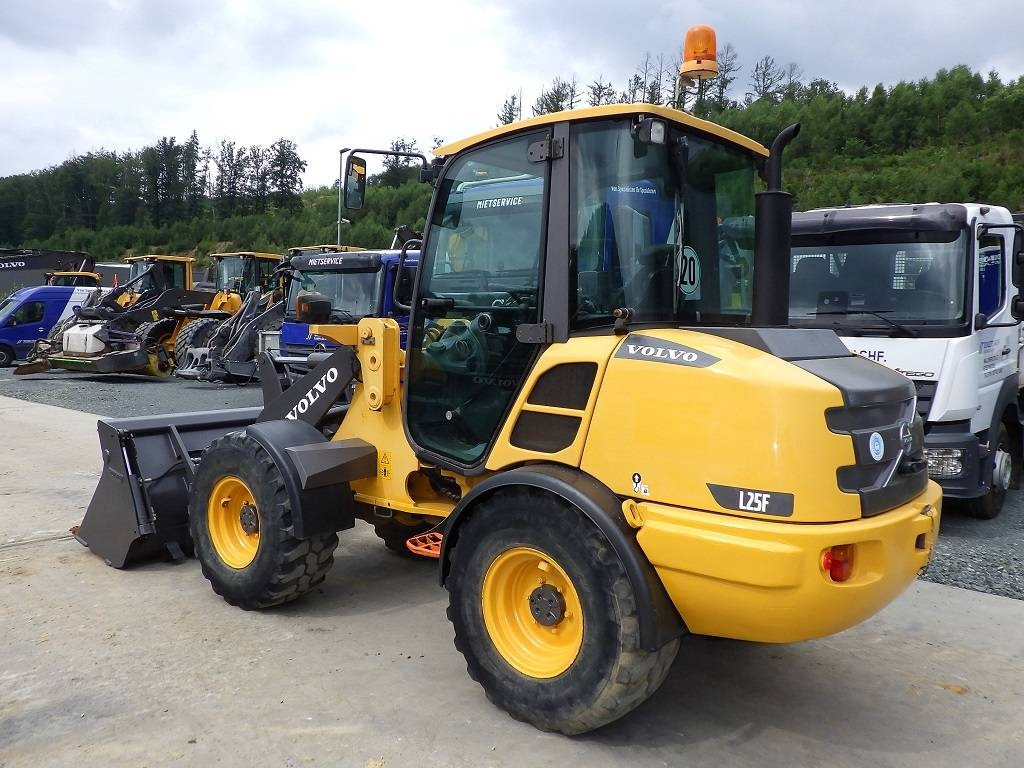 Chargeuse sur pneus Volvo L 25 F
