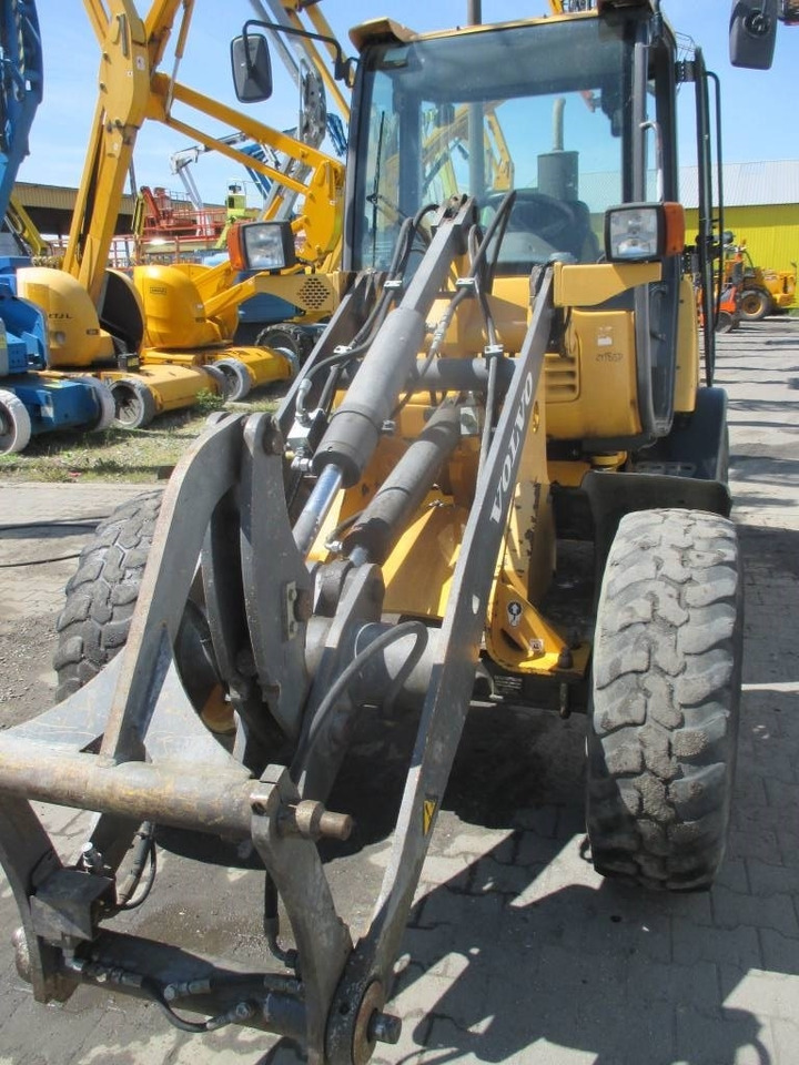 Chargeuse sur pneus Volvo L 25 F
