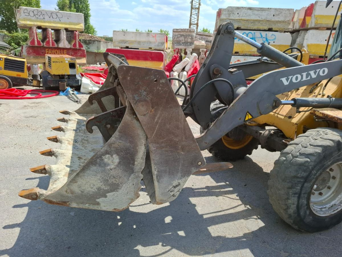 Chargeuse sur pneus Volvo L 30