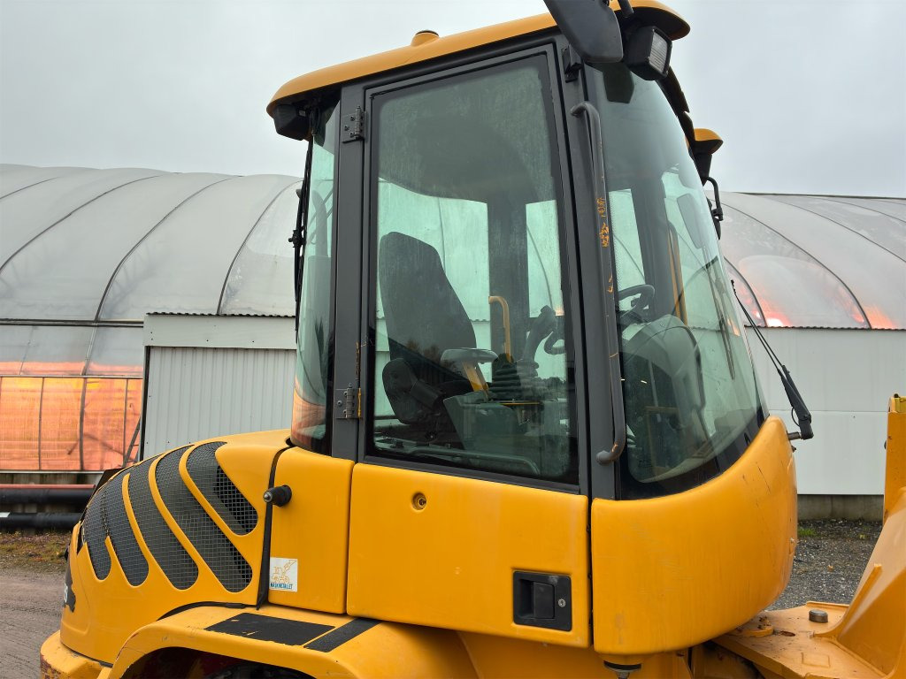 Chargeuse sur pneus Volvo L-30B-ZX