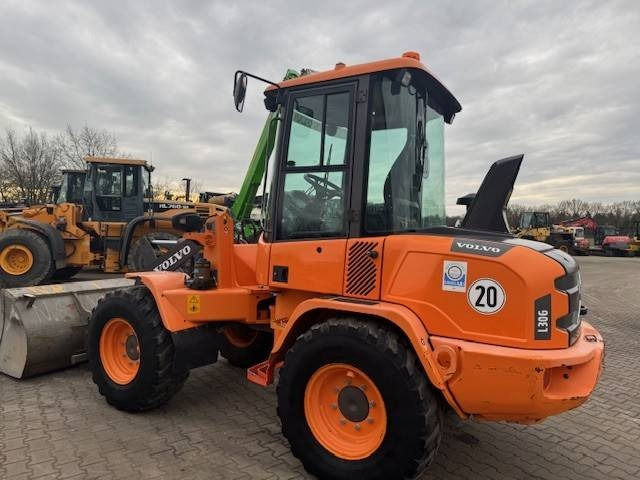 Chargeuse sur pneus Volvo L 30 G