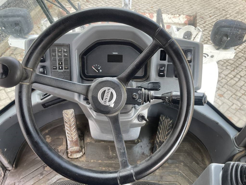 Chargeuse sur pneus Volvo L 30 G 2020 CE