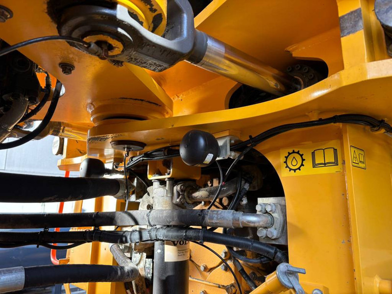 Chargeuse sur pneus Volvo L 350 H