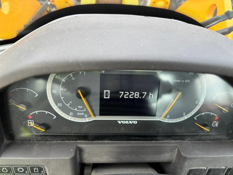 Chargeuse sur pneus Volvo L 350 H