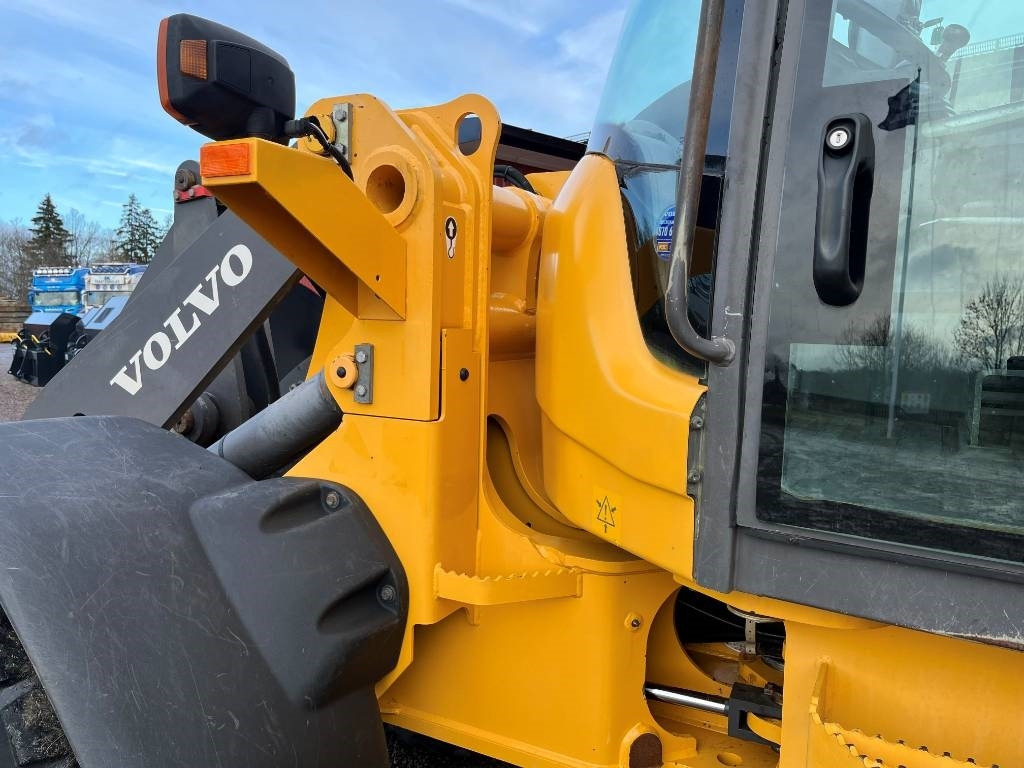 Chargeuse sur pneus Volvo L 45 F LB