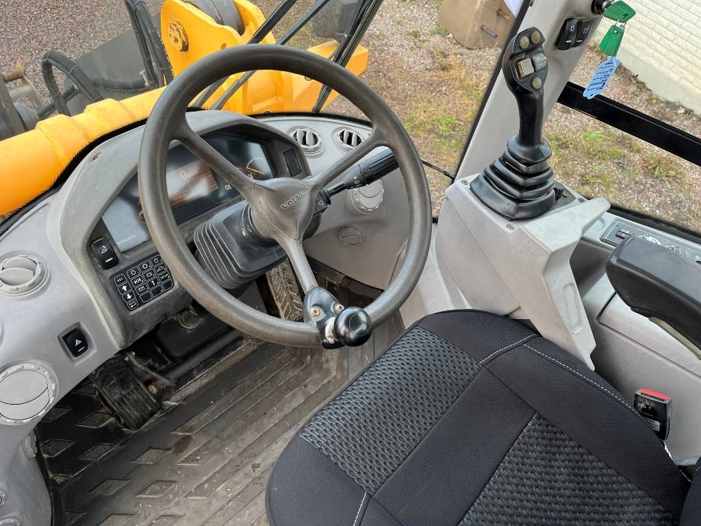 Chargeuse sur pneus Volvo L 45 F LB