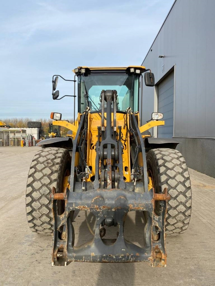 Chargeuse sur pneus Volvo L 90 G