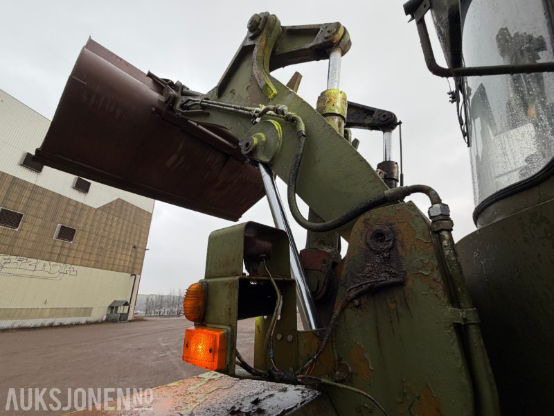 Chargeuse sur pneus Volvo M846 Hjullaster - 7392 Arbeidstimer - Sec skuff - BM feste