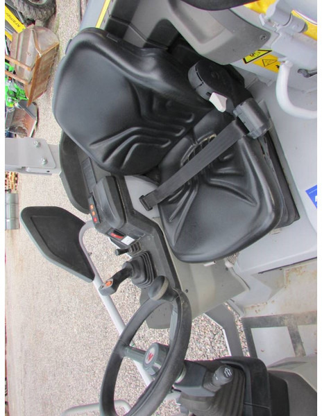 Chargeuse sur pneus WACKER NEUSON WL 28 Radlader