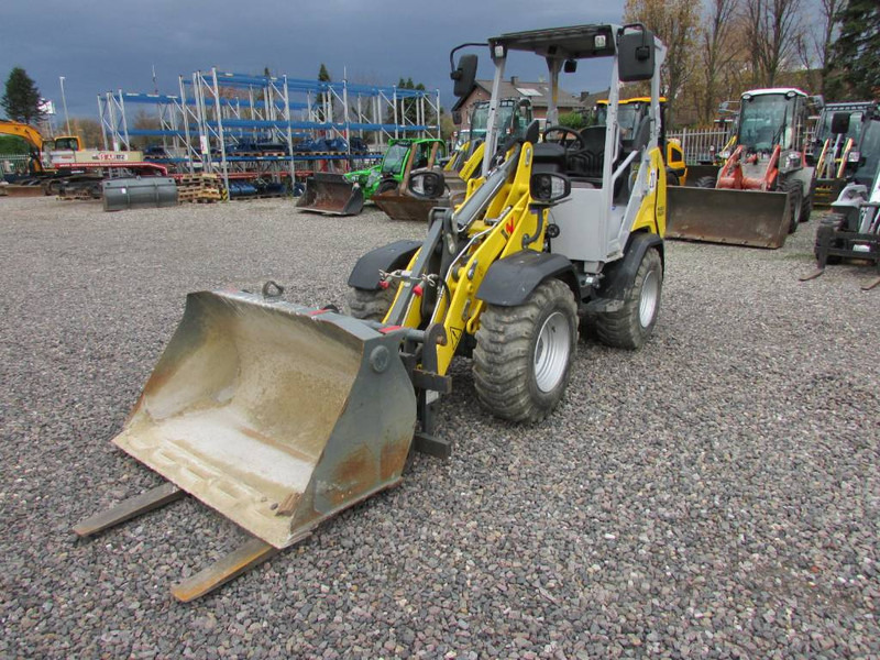 Chargeuse sur pneus WACKER NEUSON WL 28 Radlader
