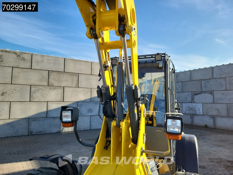 Chargeuse sur pneus WACKER NEUSON WL 44