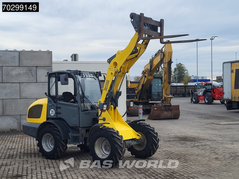 Chargeuse sur pneus WACKER NEUSON WL 44