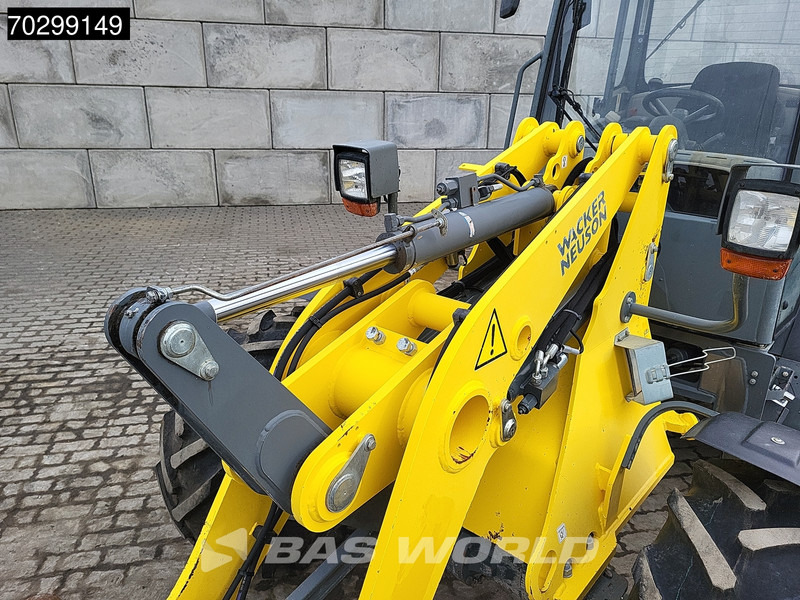 Chargeuse sur pneus WACKER NEUSON WL 44